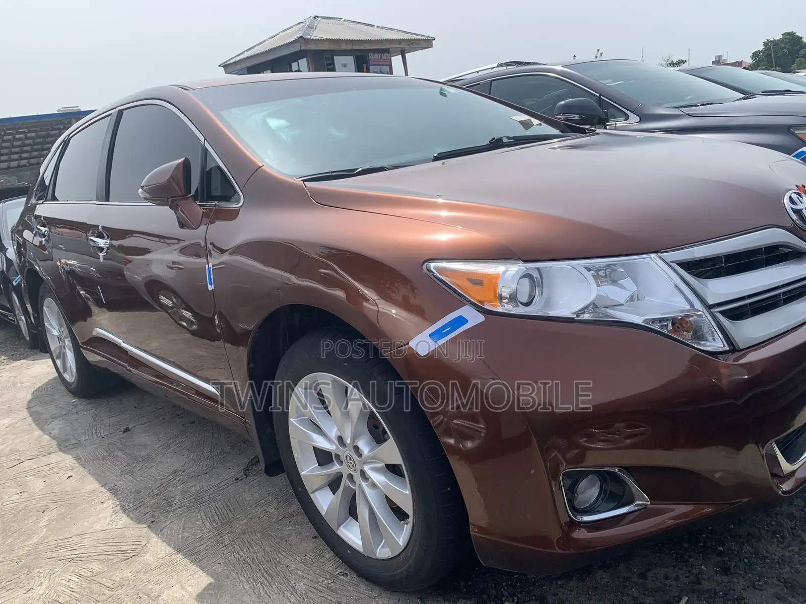 Toyota Venza LE 4dr Wagon AWD (2.7L 4cyl 6A) 2015 Brown