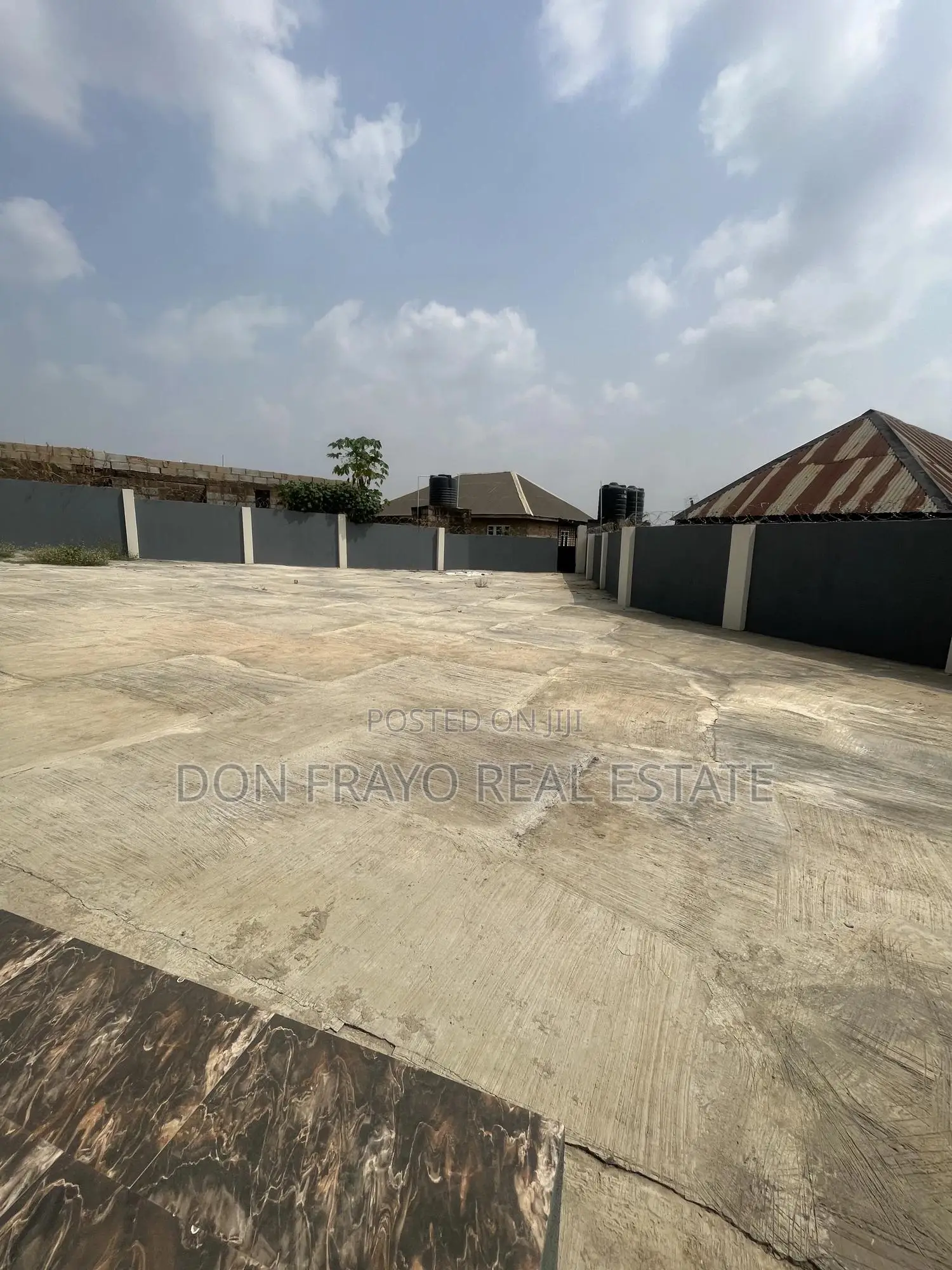 3bdrm Block of Flats in Near Awotan Apete, Ibadan for sale