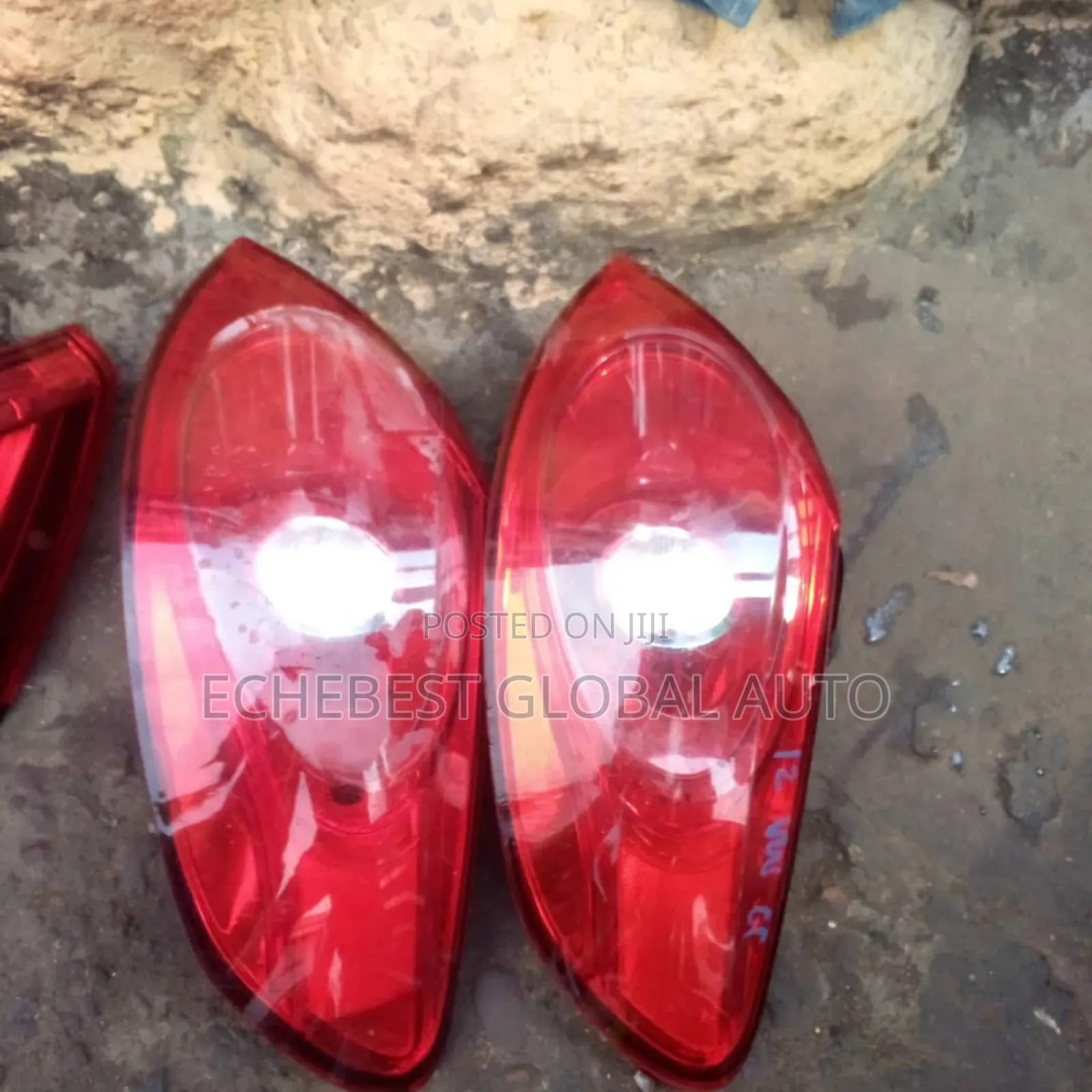 This Rear Light for Passat Cc 2010 Model Set .