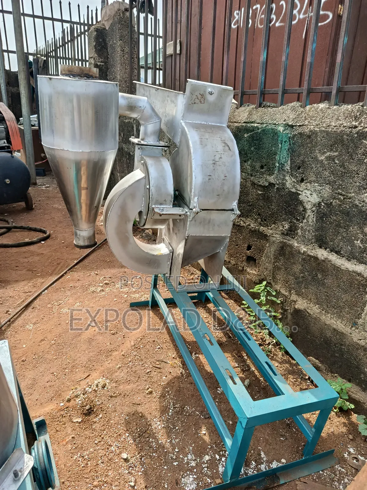 150kg/Hr Stainless Steel Hammer Mill With Cyclone