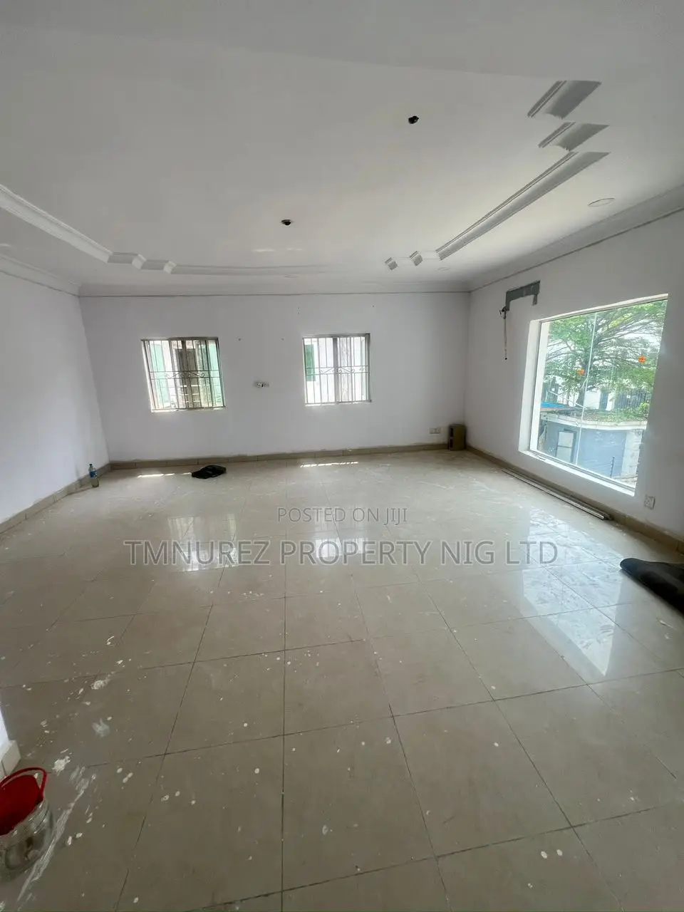 Shop Showroom for Rent at Lekki Phase1