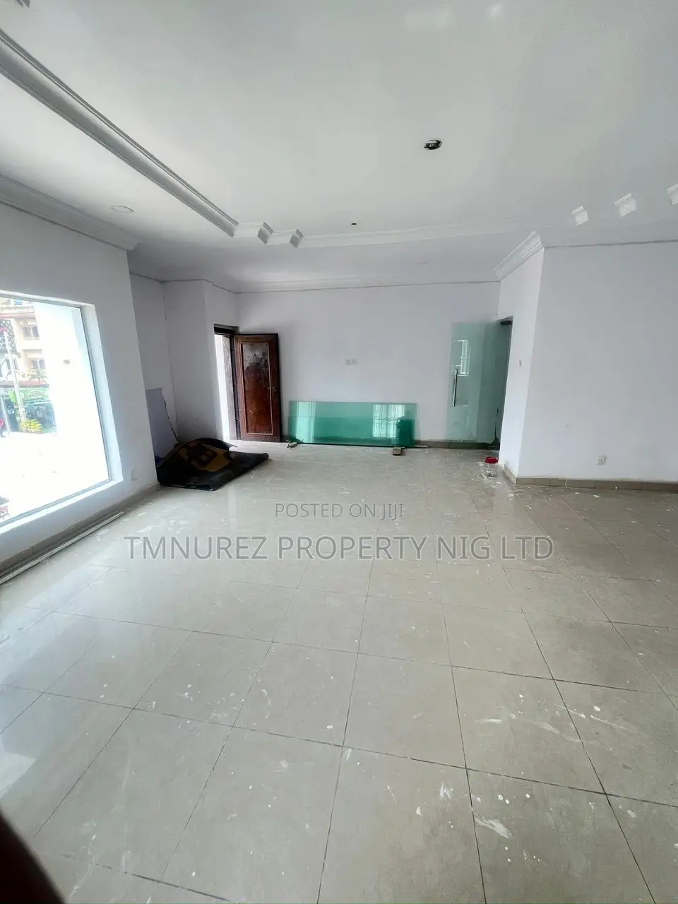 Shop Showroom for Rent at Lekki Phase1