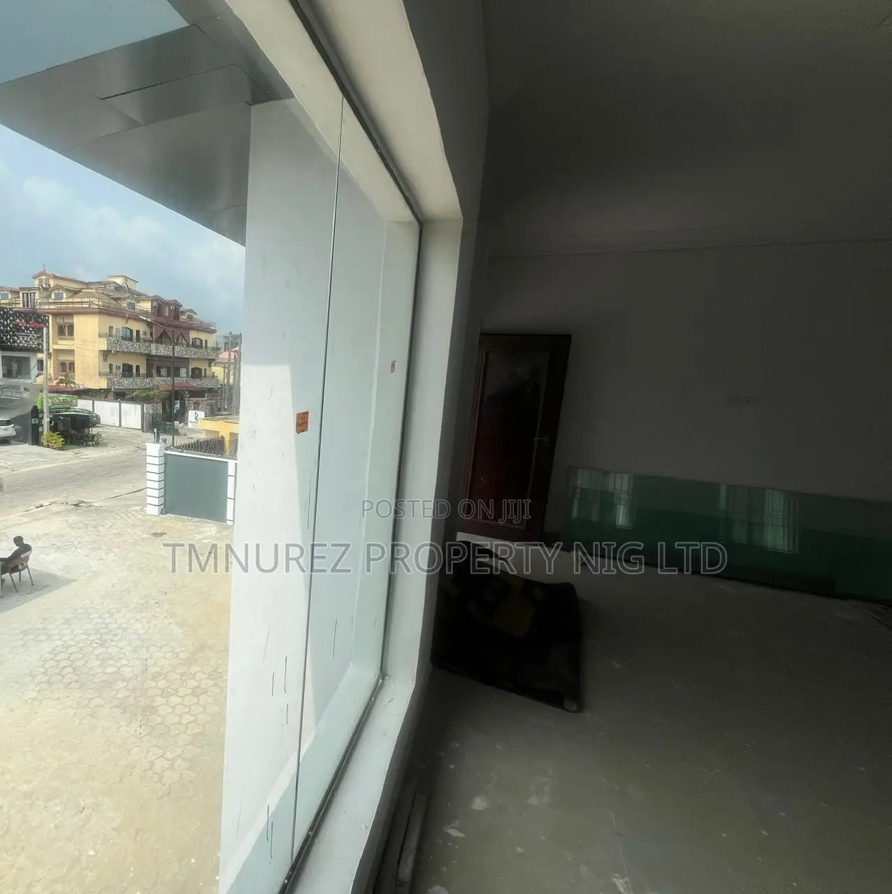 Shop Showroom for Rent at Lekki Phase1