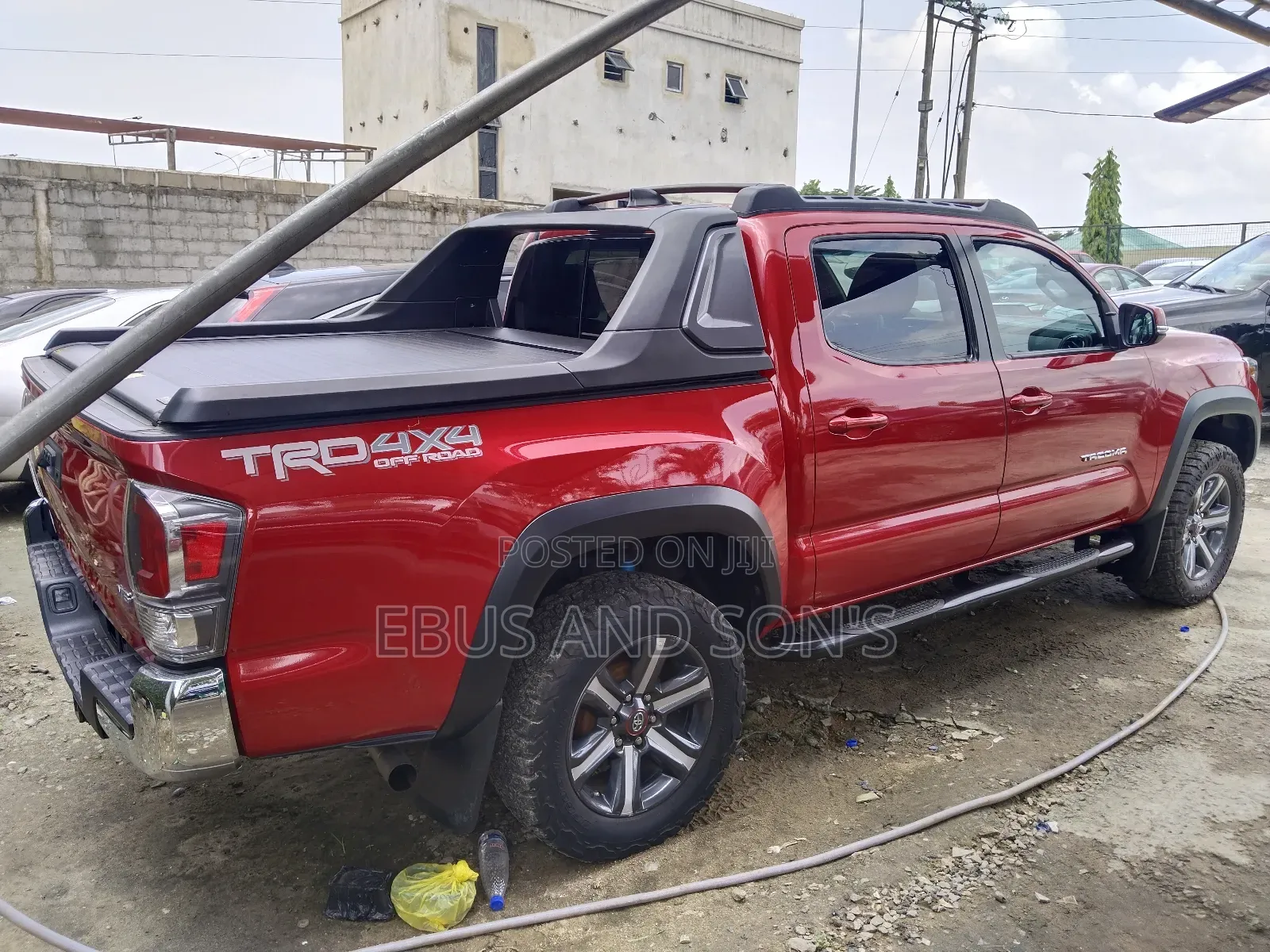 Toyota Tacoma 2022 Red