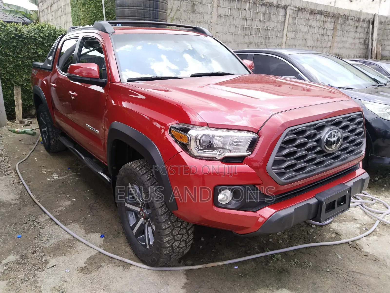 Toyota Tacoma 2022 Red