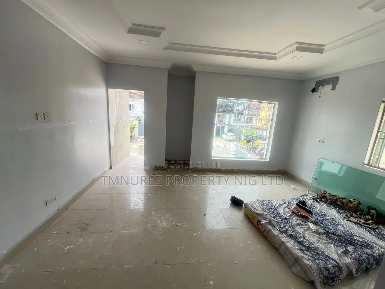 Shop Showroom for Rent at Lekki Phase1