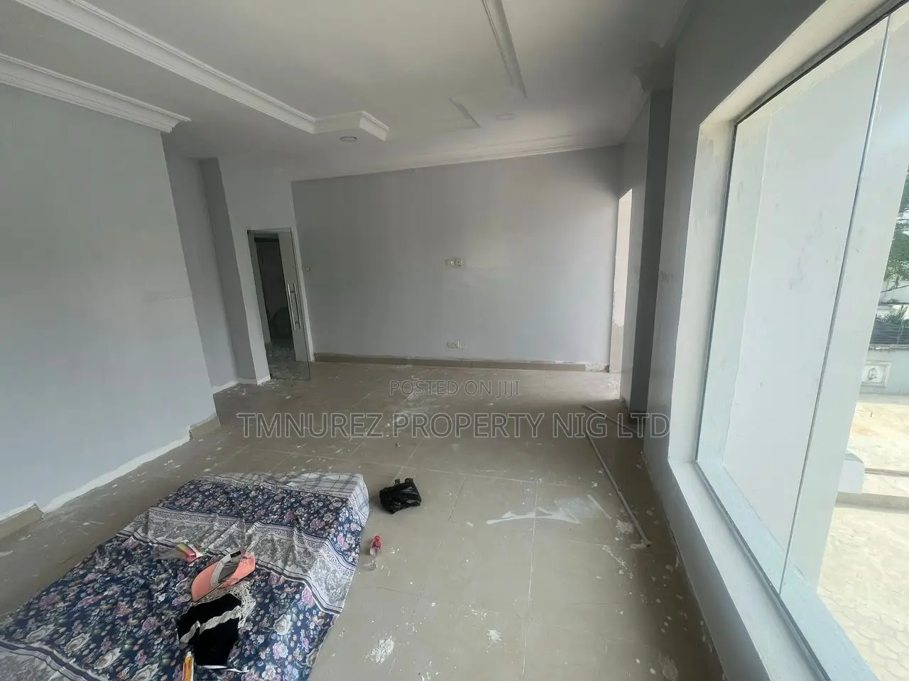 Shop Showroom for Rent at Lekki Phase1