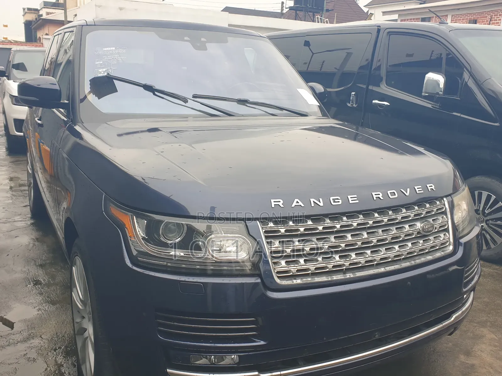 Land Rover Range Rover 3.0L Supercharged 2017 Blue
