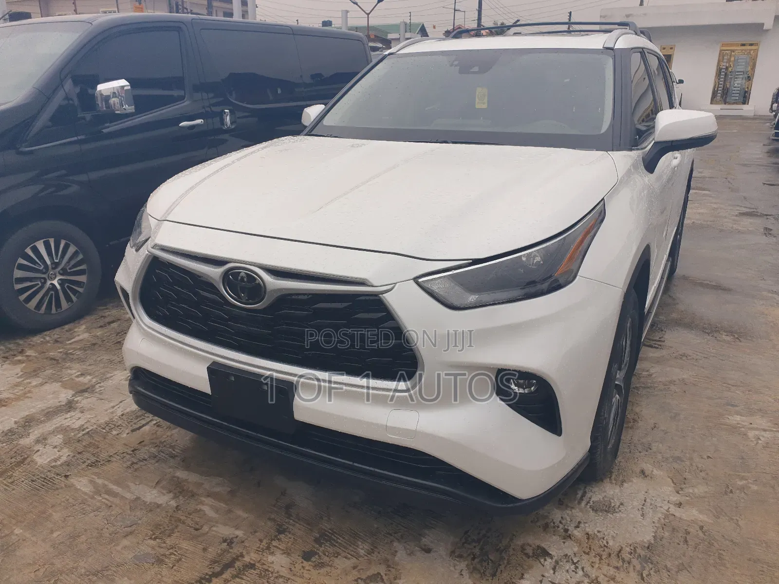 Toyota Highlander XLE AWD 2023 White