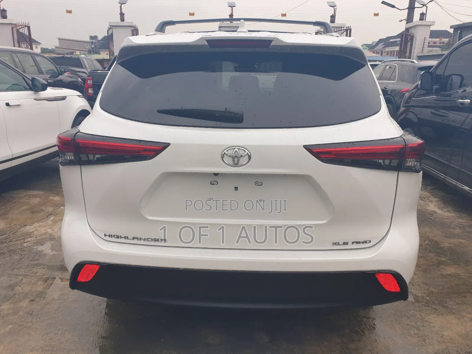 Toyota Highlander XLE AWD 2023 White