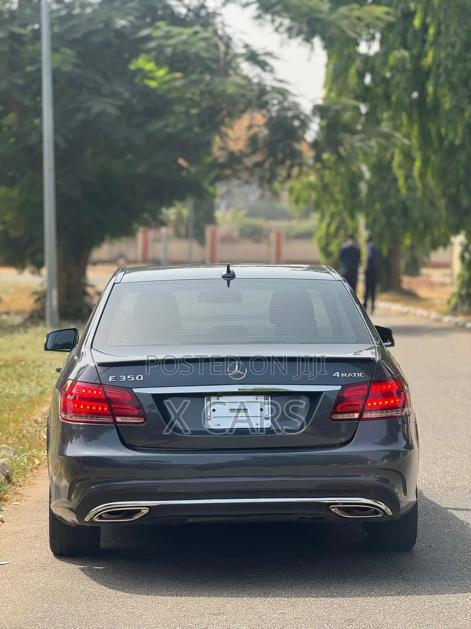 Mercedes-Benz E350 Base 4Matic Sedan AWD (3.5L 6cyl 7A) 2014 Gray