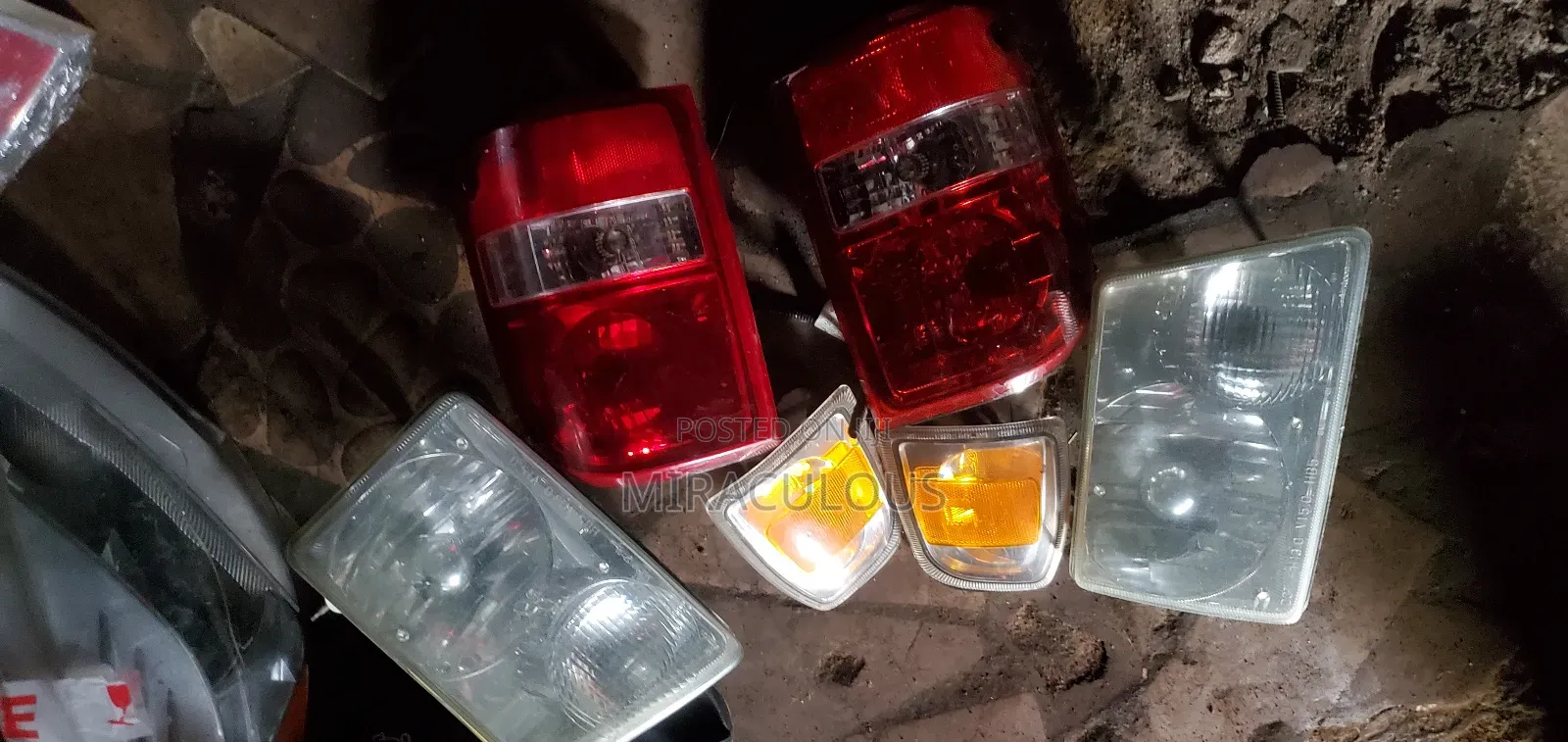 Complete Light Ford Ranger 2000 Model