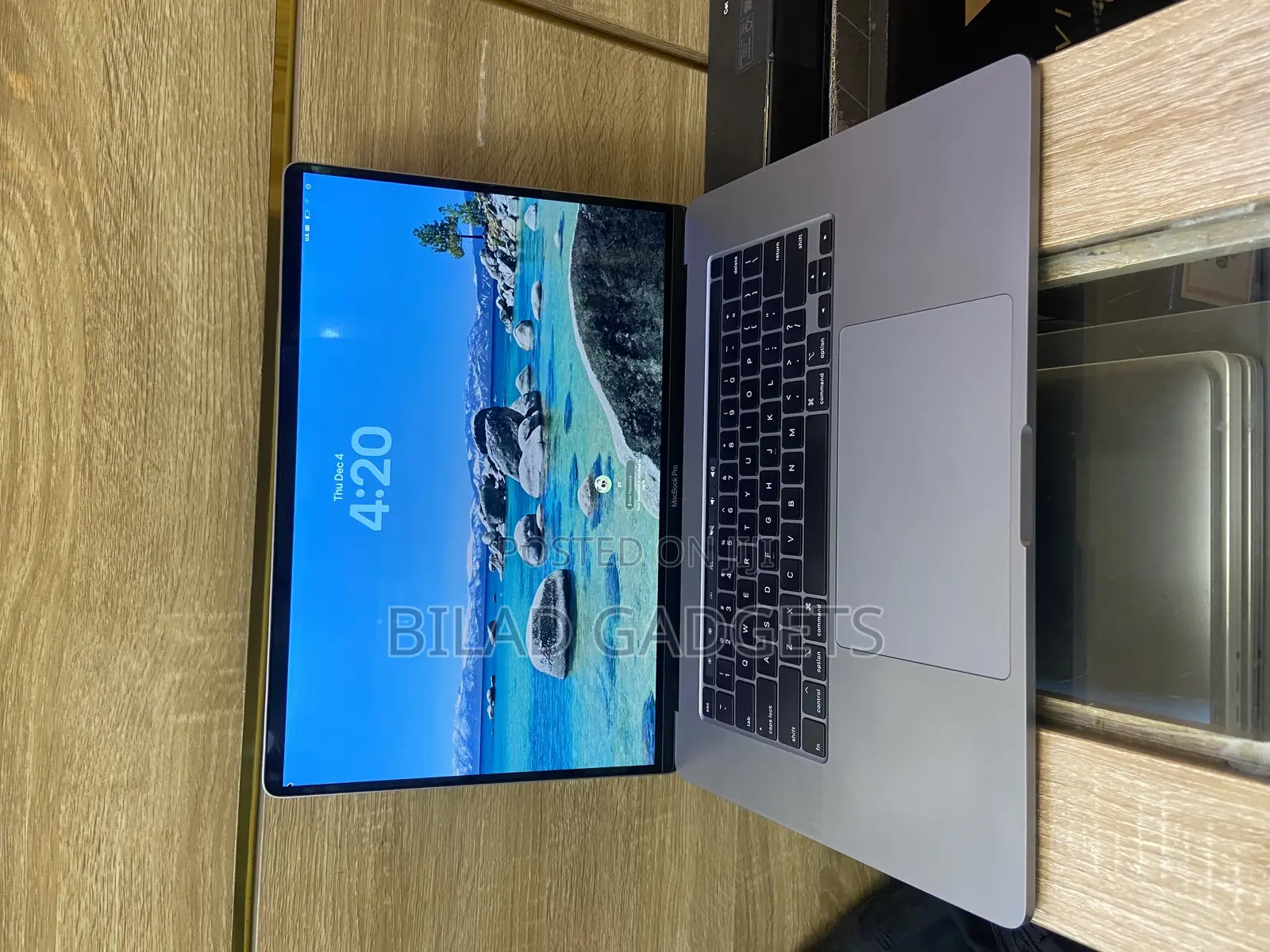Laptop Apple MacBook Pro 2019 16GB Intel Core I7 SSD 512GB