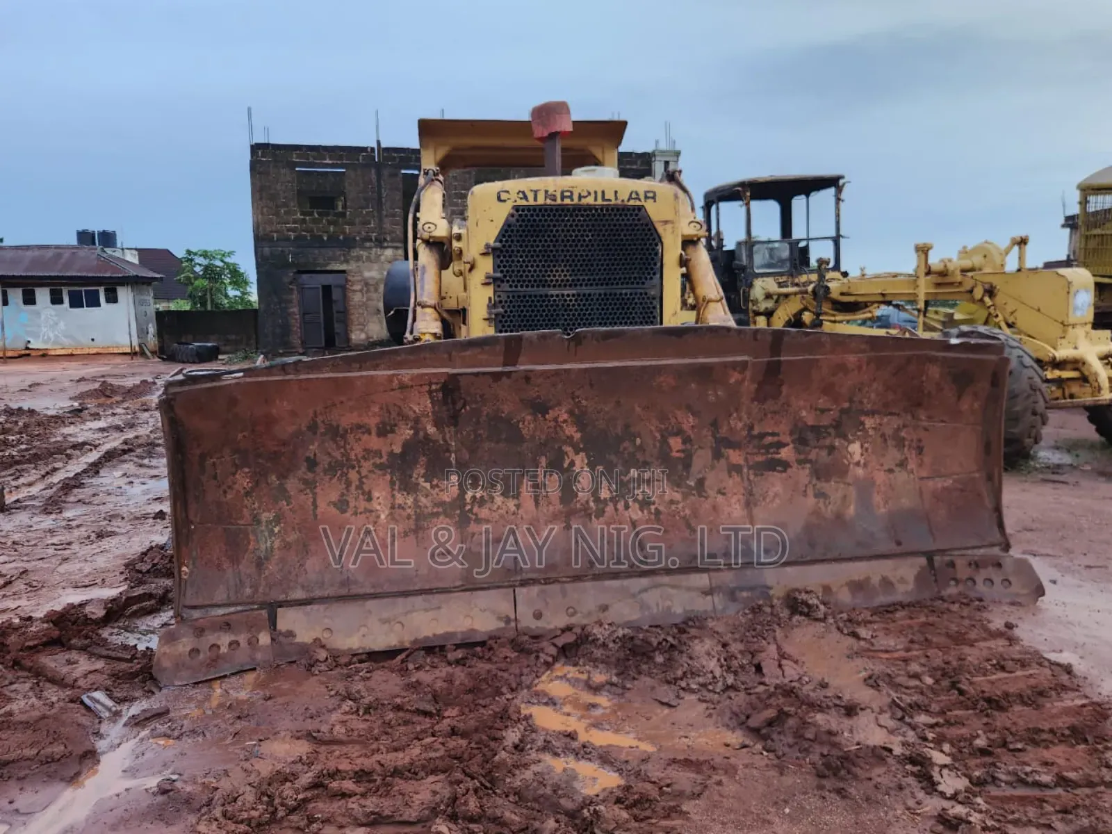 Cat Bulldozer D8h - Nigerian Use Standard