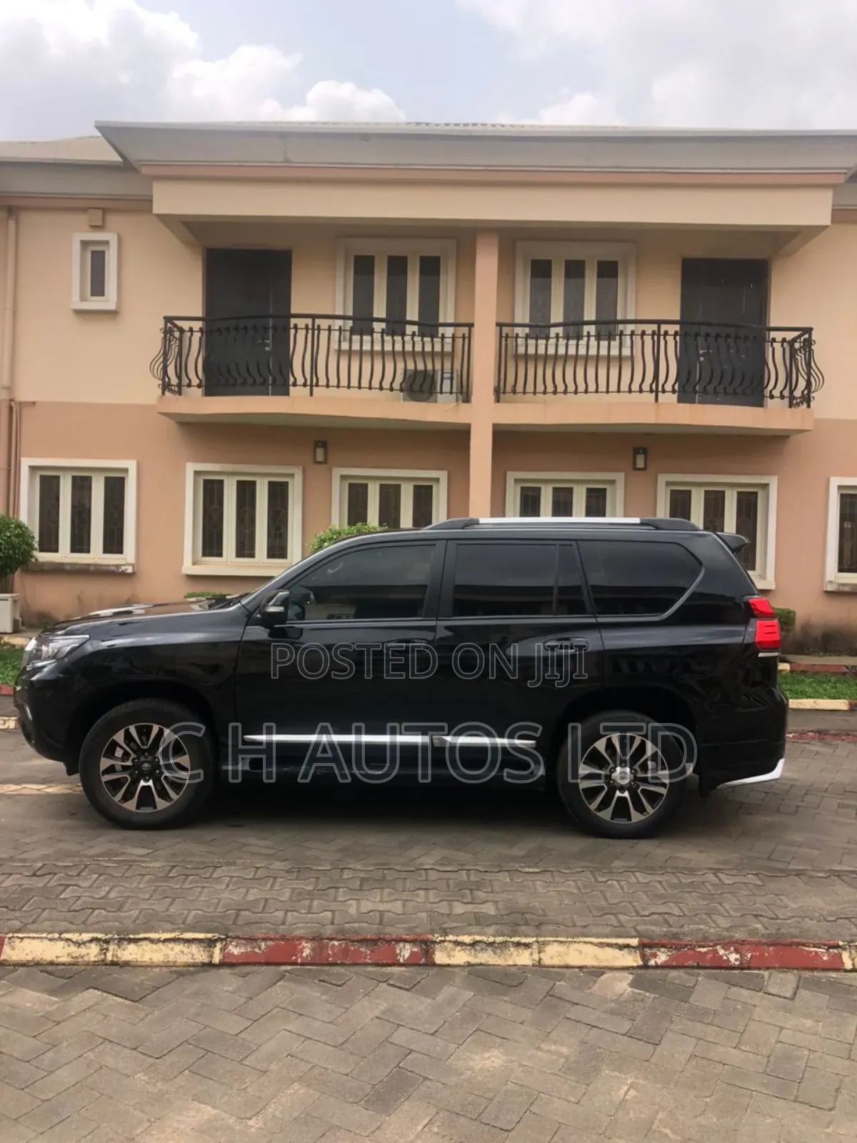 Toyota Land Cruiser Prado 2011 Black