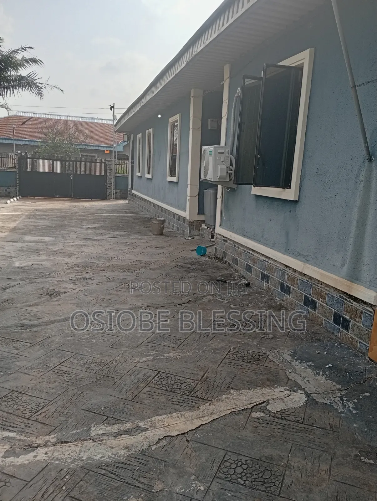 4 Bedrooms for Weekly Stay