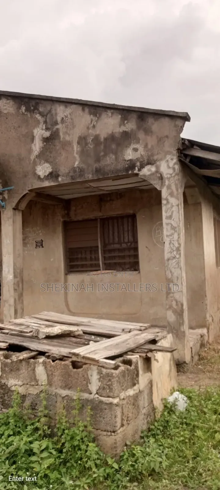 8bdrm House in Boluwaji, Ibadan for sale
