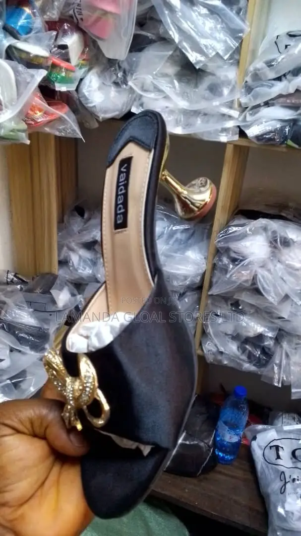 Ladies Black Heeled Shoe With Gold Design