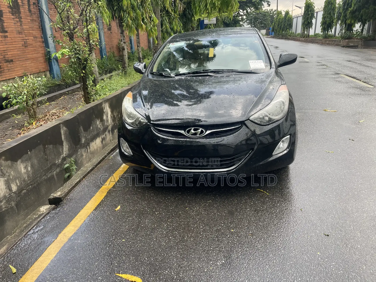 Hyundai Elantra GLS Sedan FWD (1.8L 4cyl 6A) 2013 Black