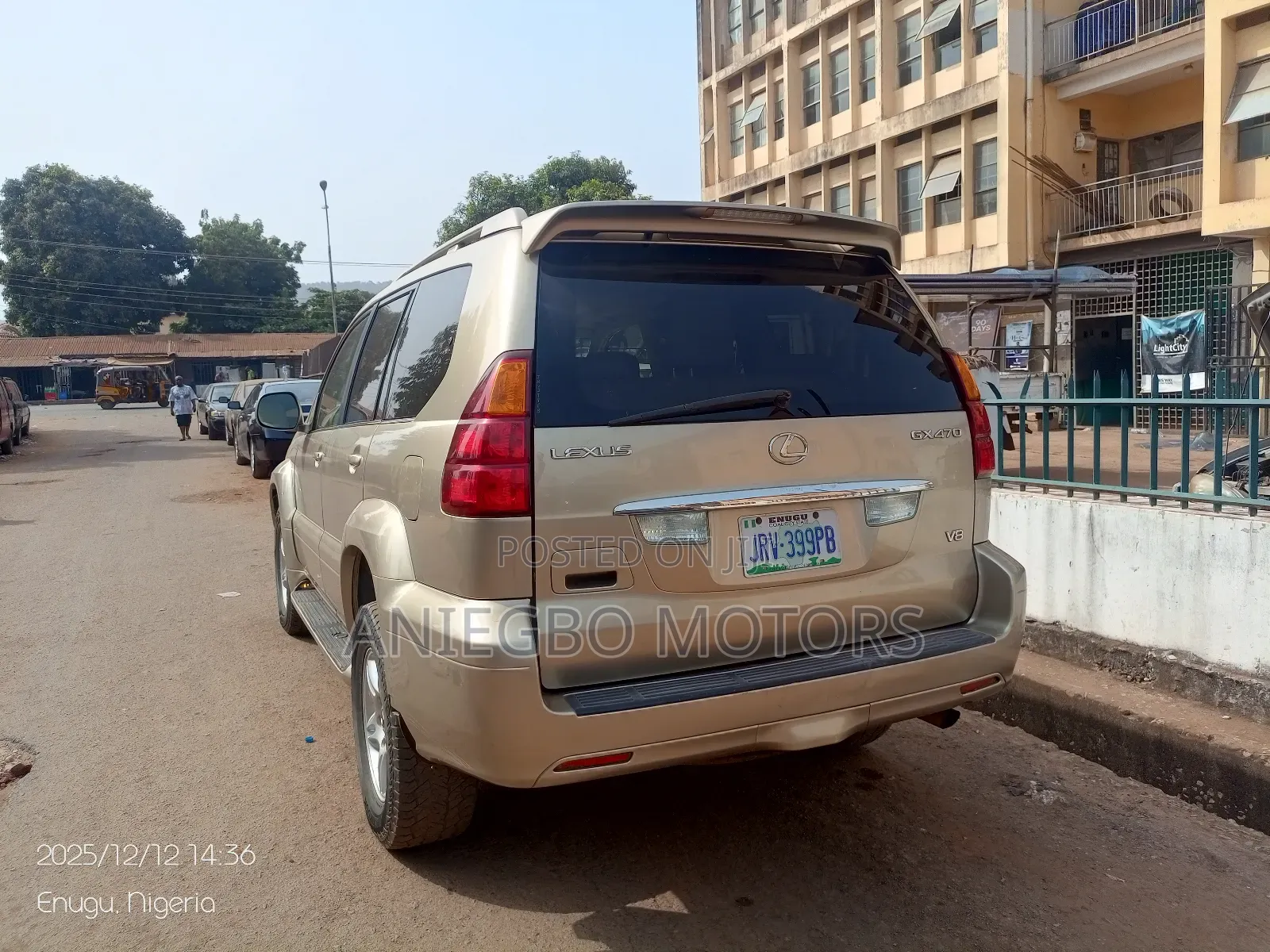 Lexus GX 470 Sport Utility 2006 Gold