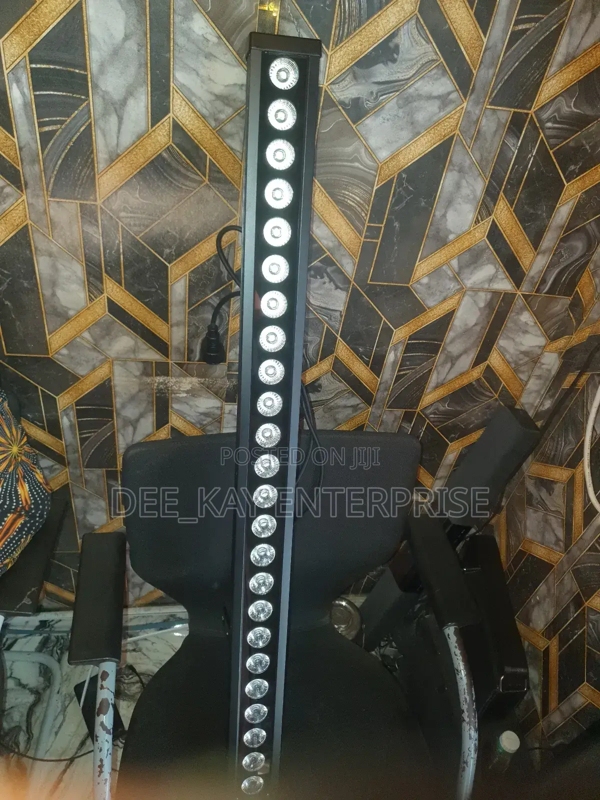 Led Wall Wash 4 in 1 ( 10 Watts by 24 Bulbs )