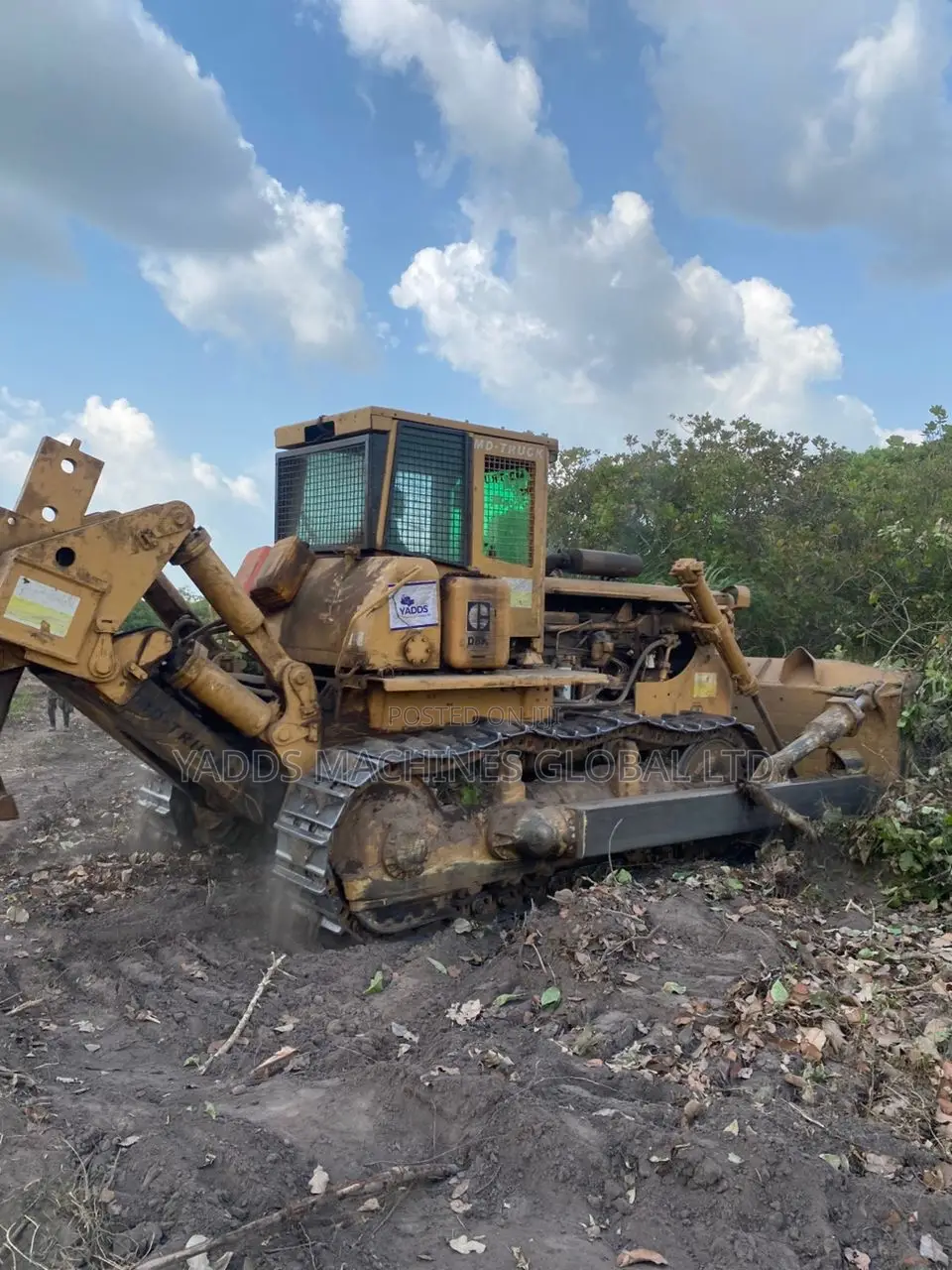 D8k Bulldozer With Ripper Available for Land Clearing