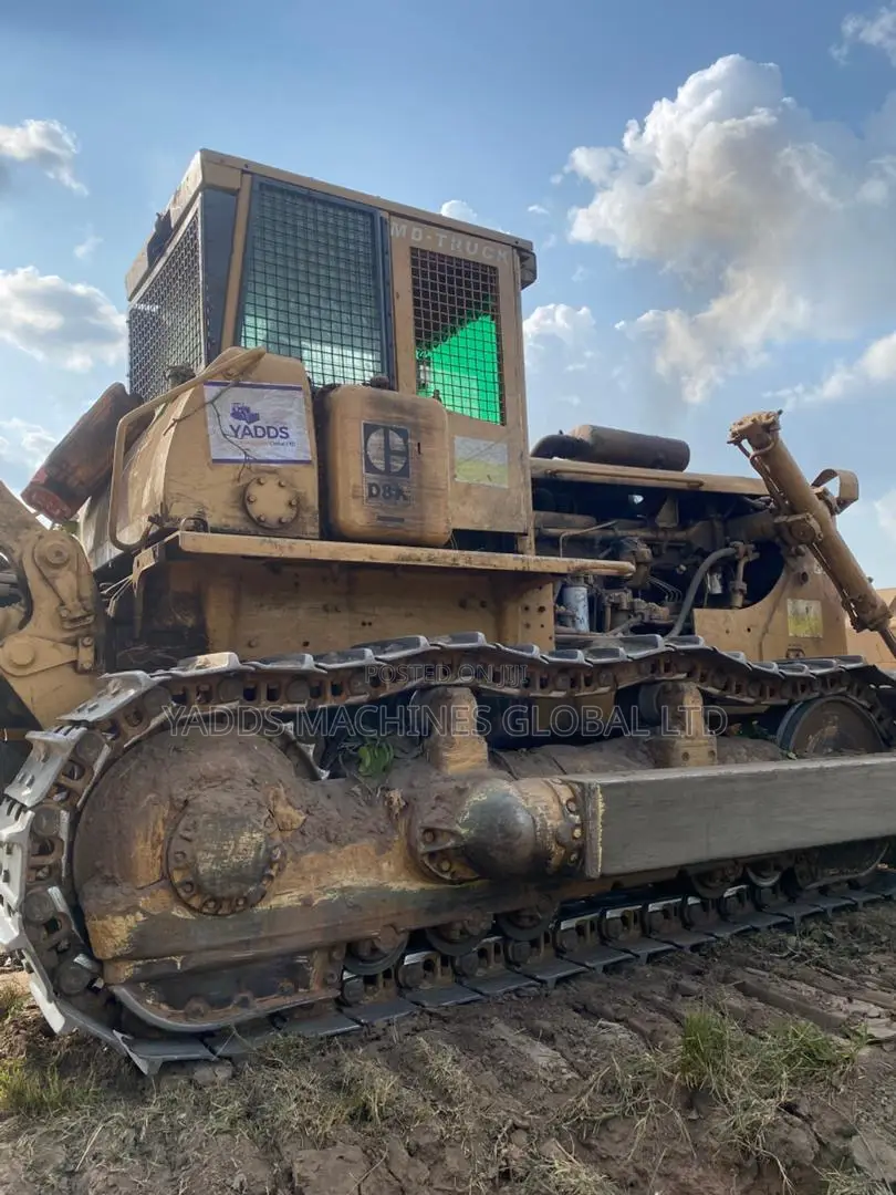 D8k Bulldozer With Ripper Available for Land Clearing
