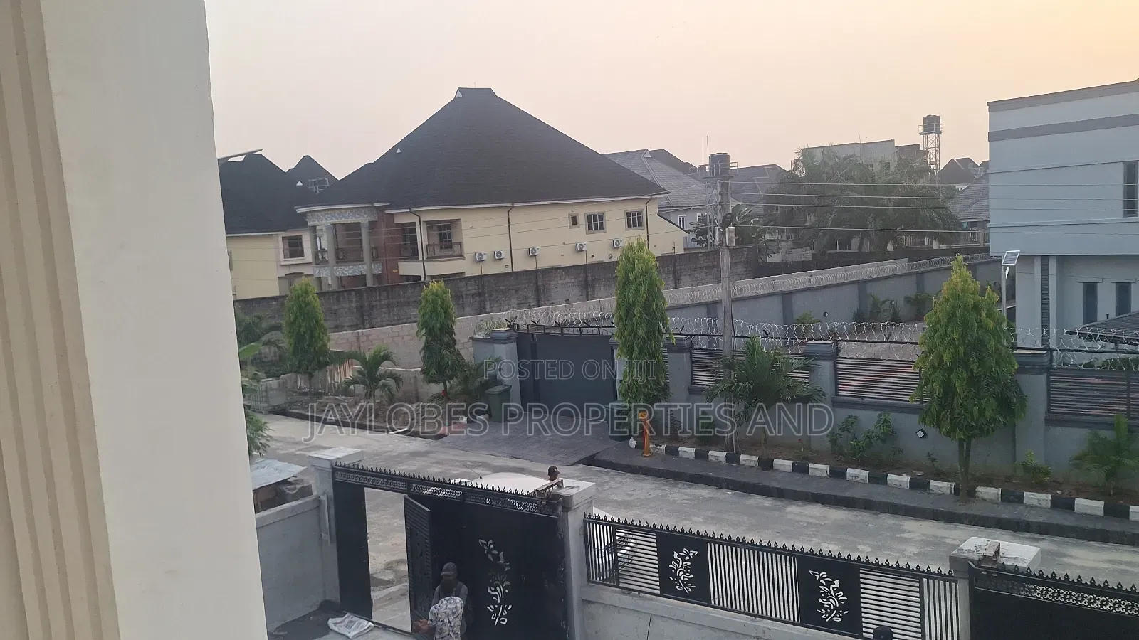 8bdrm Duplex in Ivory Height, Obio-Akpor for sale