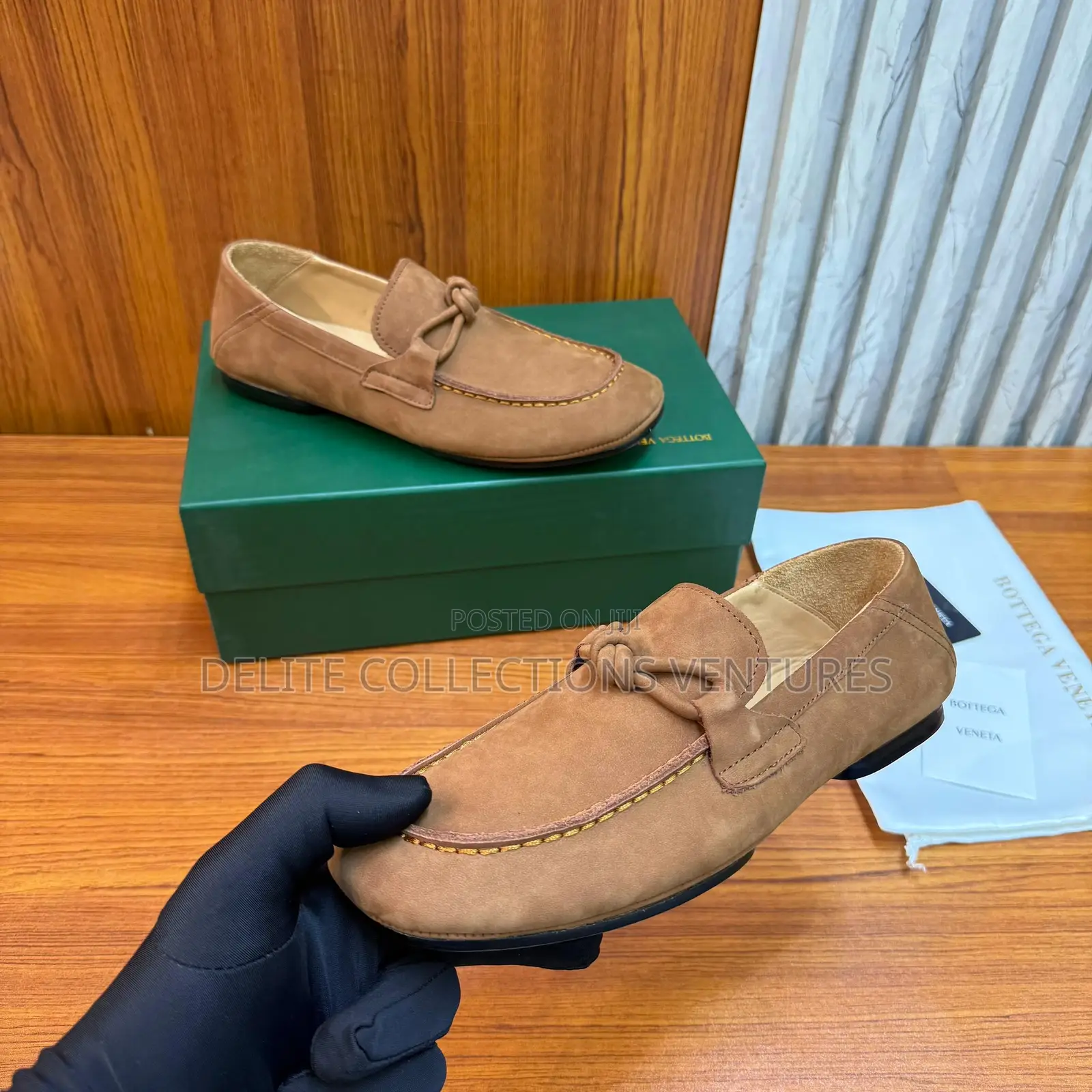 Bottega Veneta Daddy Loafer.