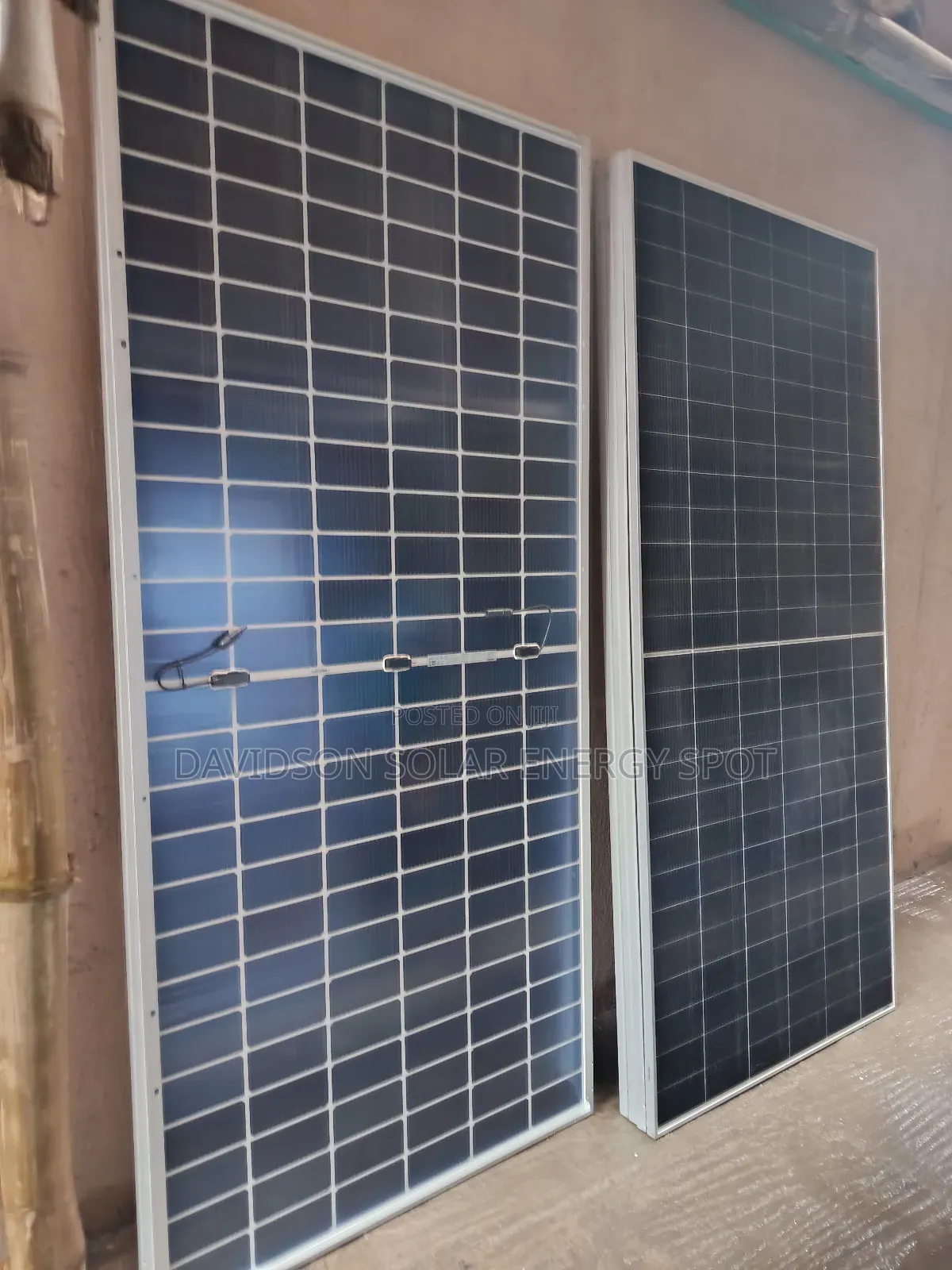 700watt Jinko Solar Panel Halfcourt