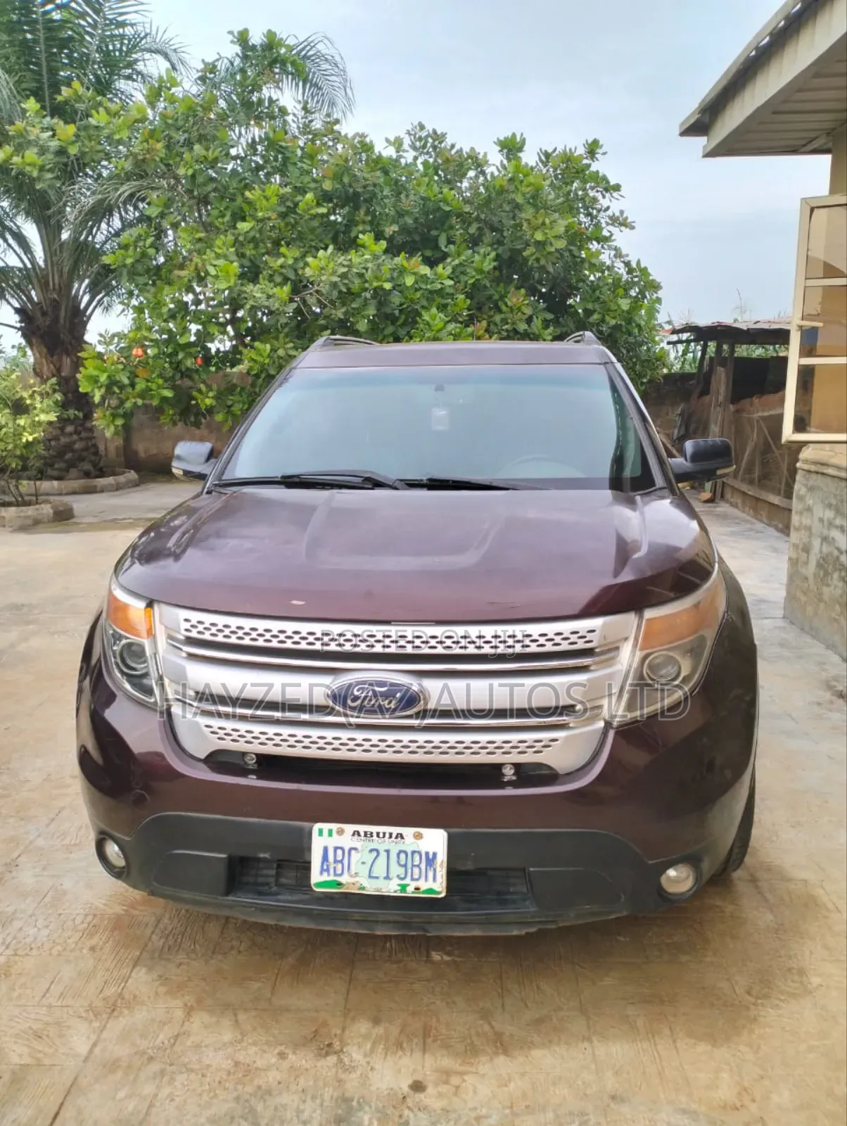 Ford Explorer Base 4dr 4x4 (3.5L 6cyl 6A) 2012 Brown