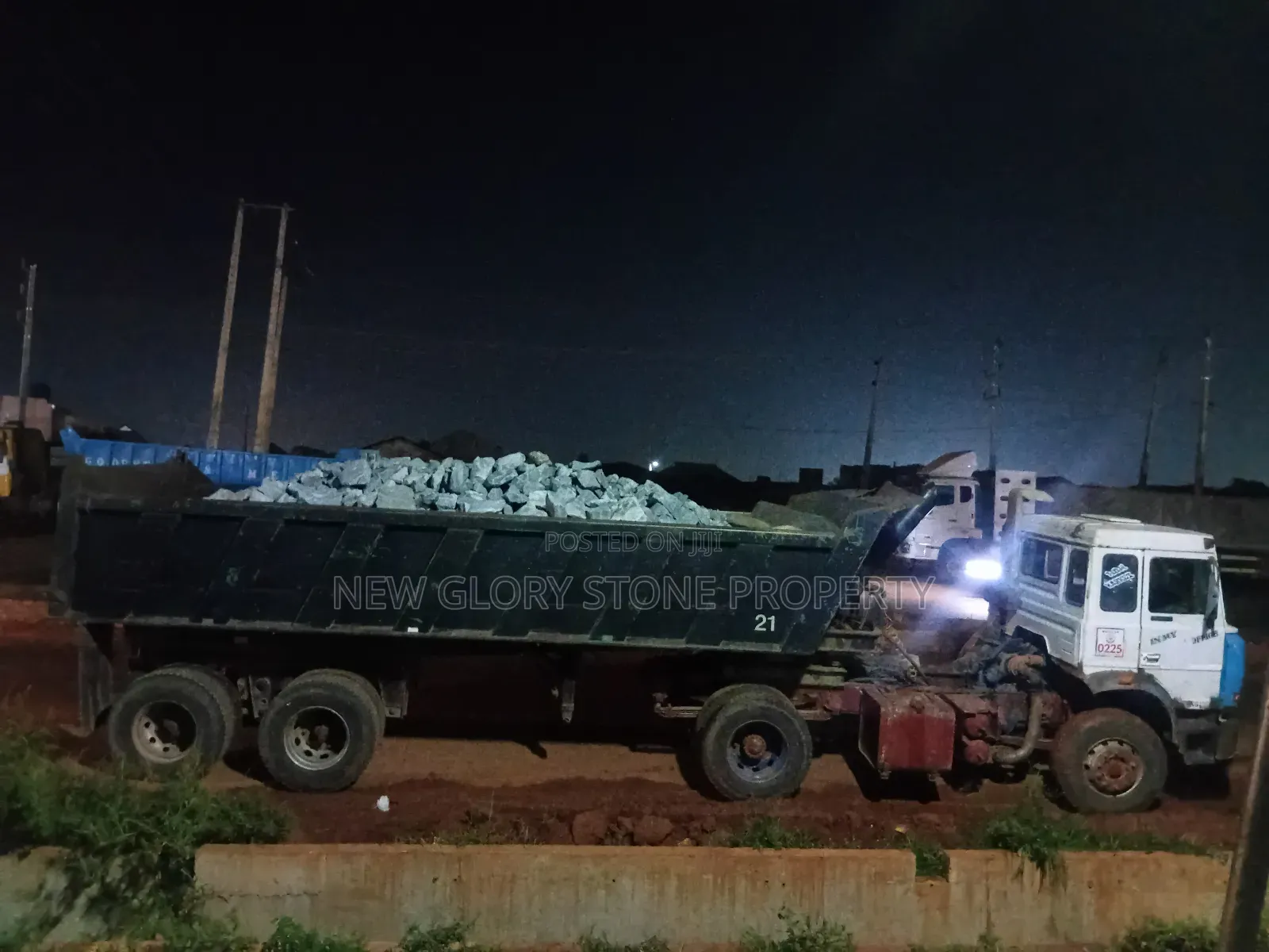 30 Tons of Hardcone and Graniet