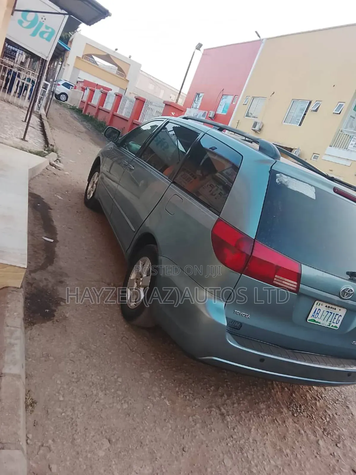 Toyota Sienna XLE 2005 Blue