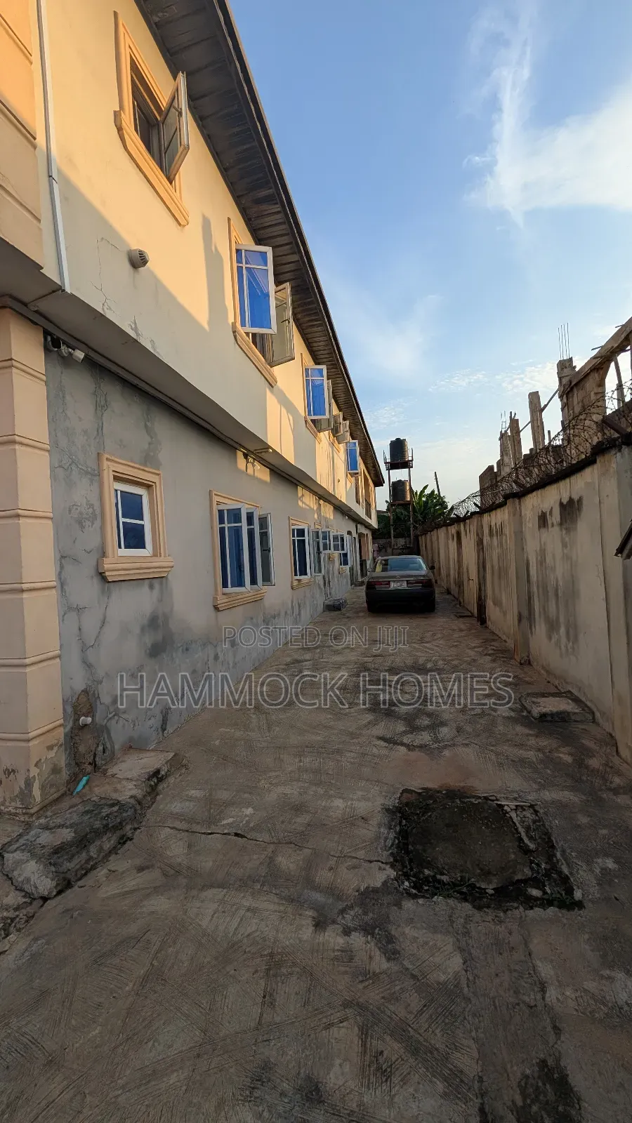 12bdrm Block of Flats in Orogun, Agbowo for sale