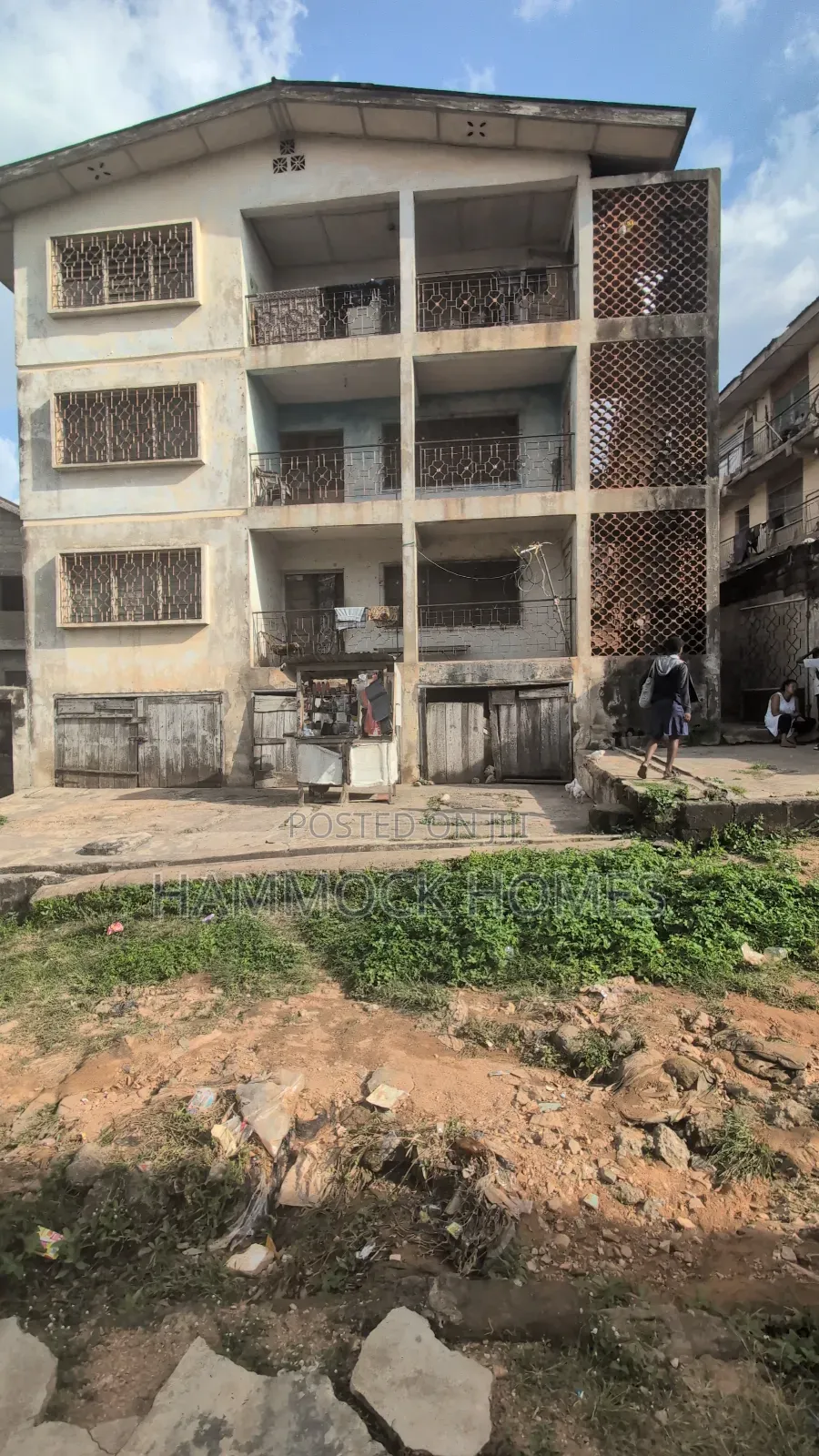 18bdrm Block of Flats in Oke Itunu, Ibadan Polytechnic/University