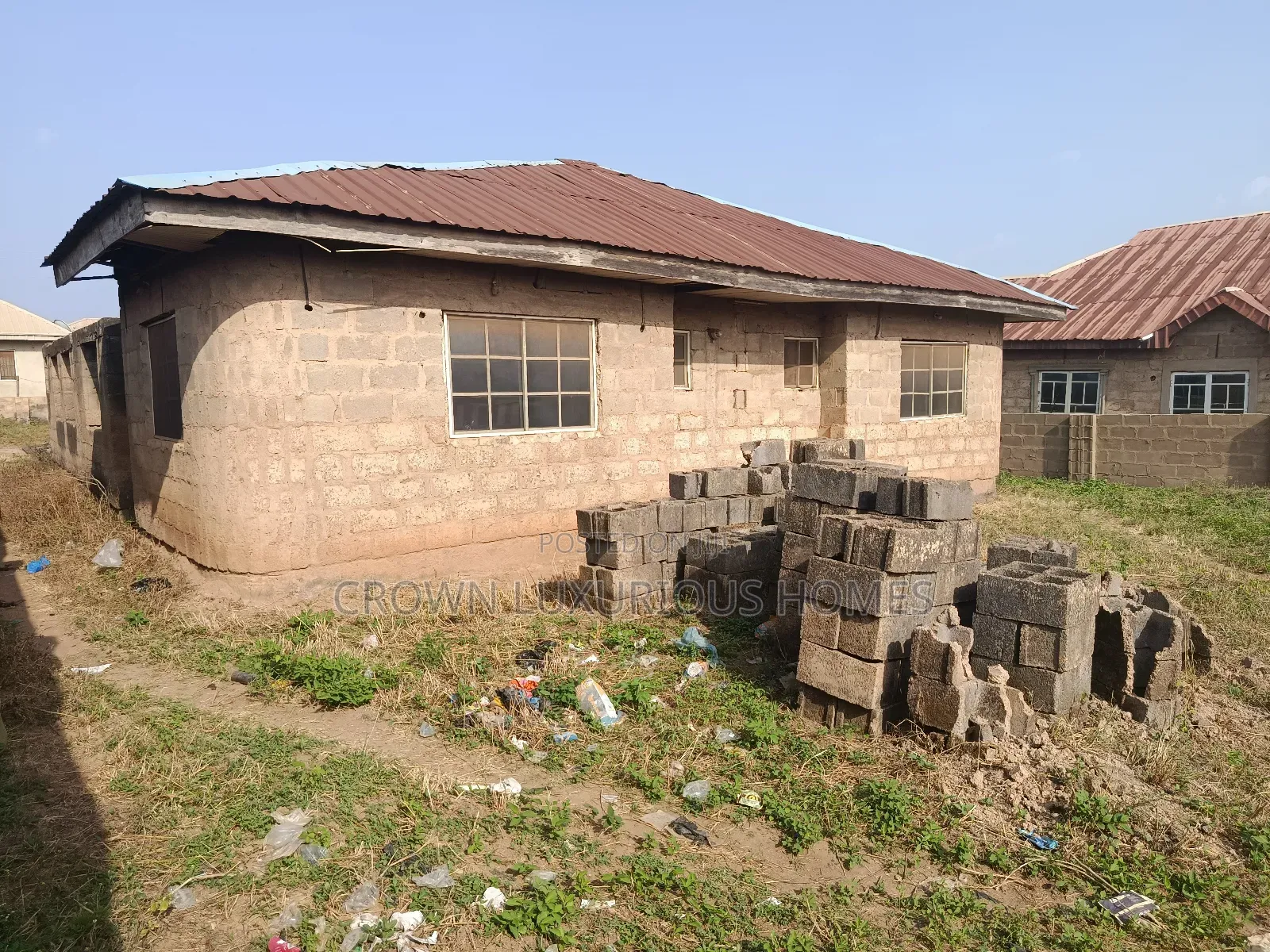 3bdrm Bungalow in Alawode Area, Aroro for sale