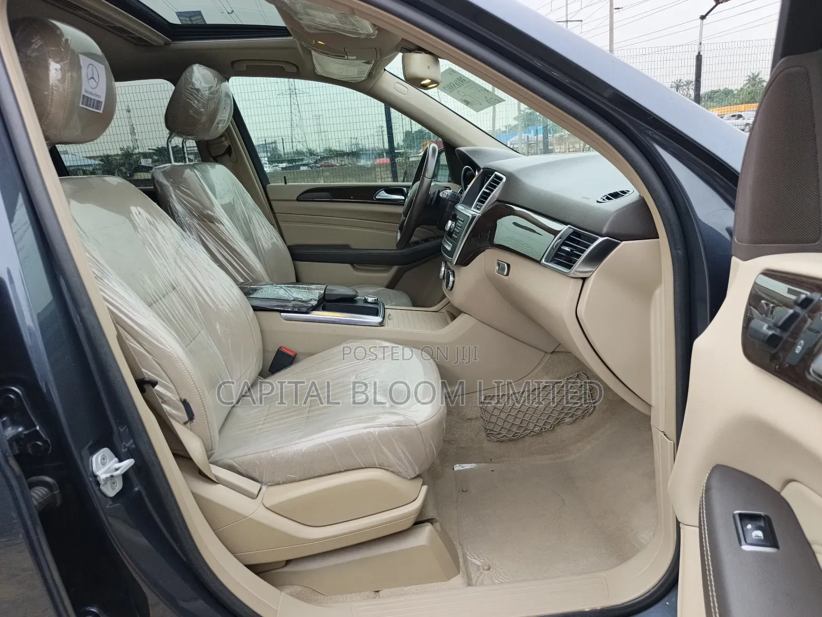 Mercedes-Benz M Class ML350 4MATIC 4dr SUV AWD (3.5L 6cyl 7A) 2014 Gray