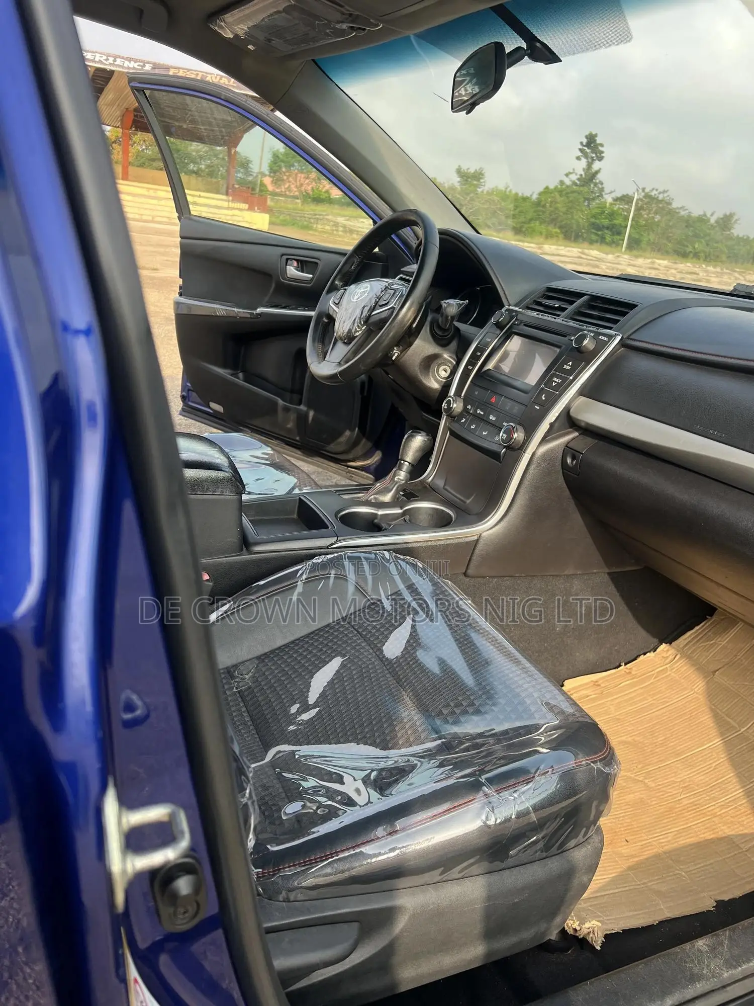 Toyota Camry SE 4dr Sedan (2.5L 4cyl 6A) 2015 Blue