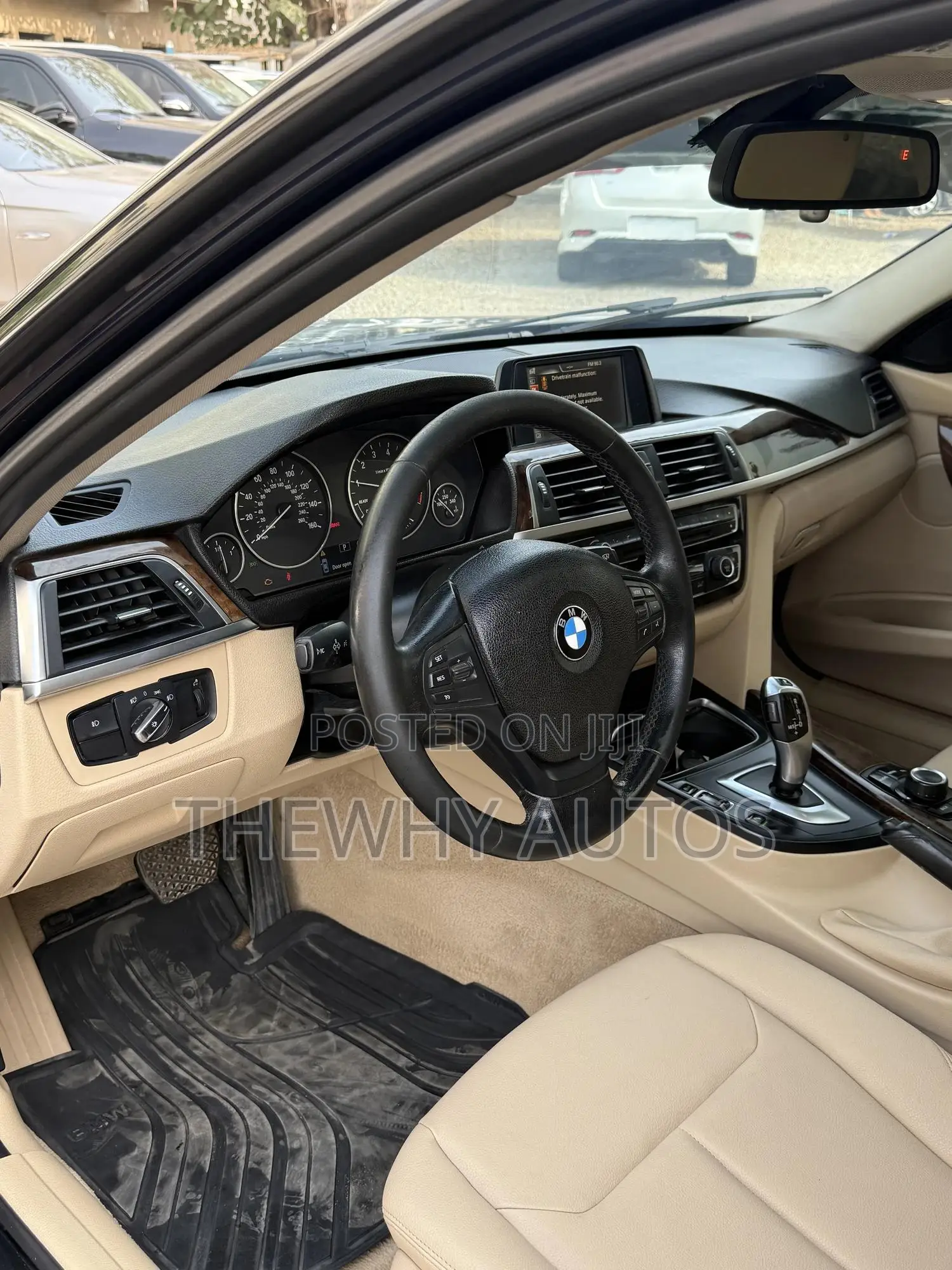 BMW 320i Sedan RWD 2016 Blue
