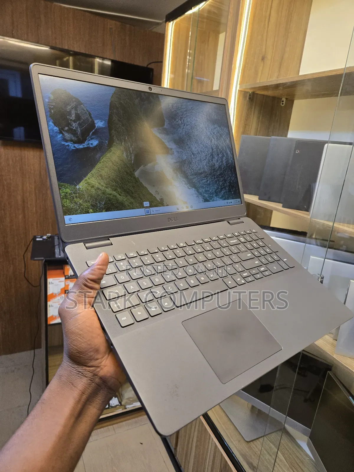 Laptop Dell Vostro 3500 16GB Intel Core i5 SSD 256GB