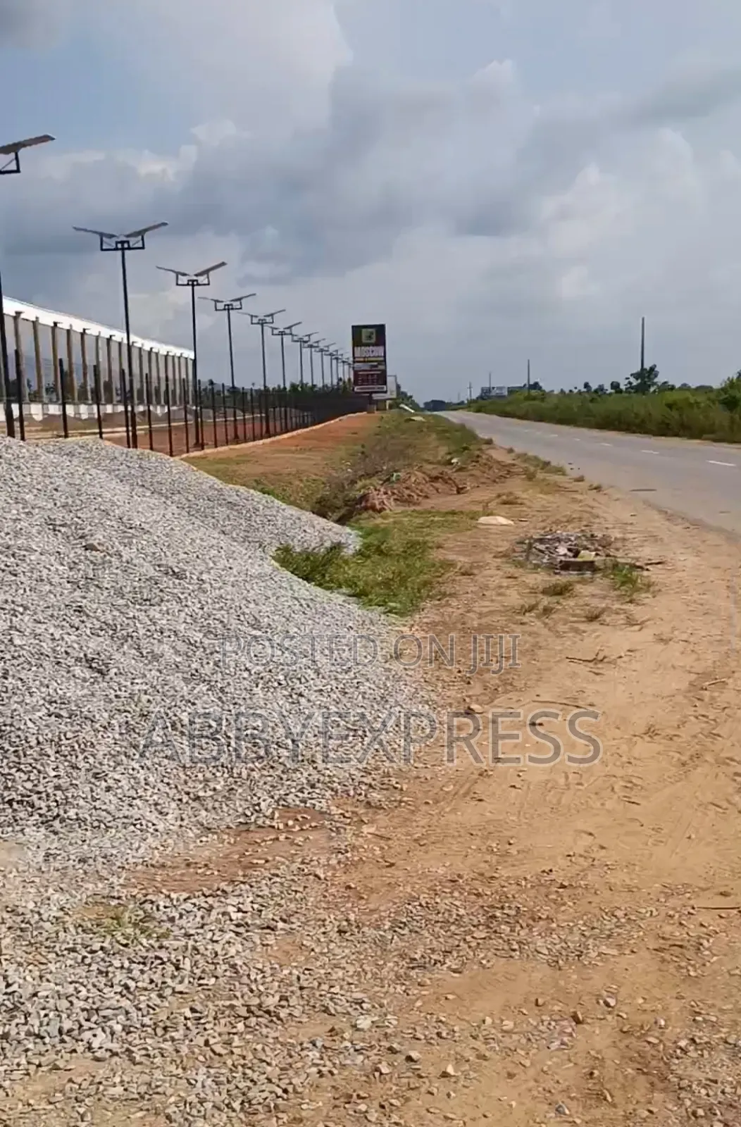 Plots of Land for Sale in Moniya
