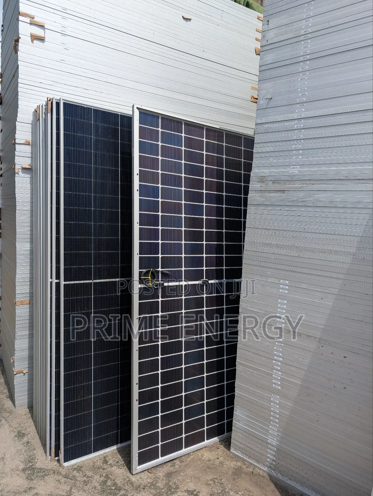 650watts Bi-facial Solar Panel