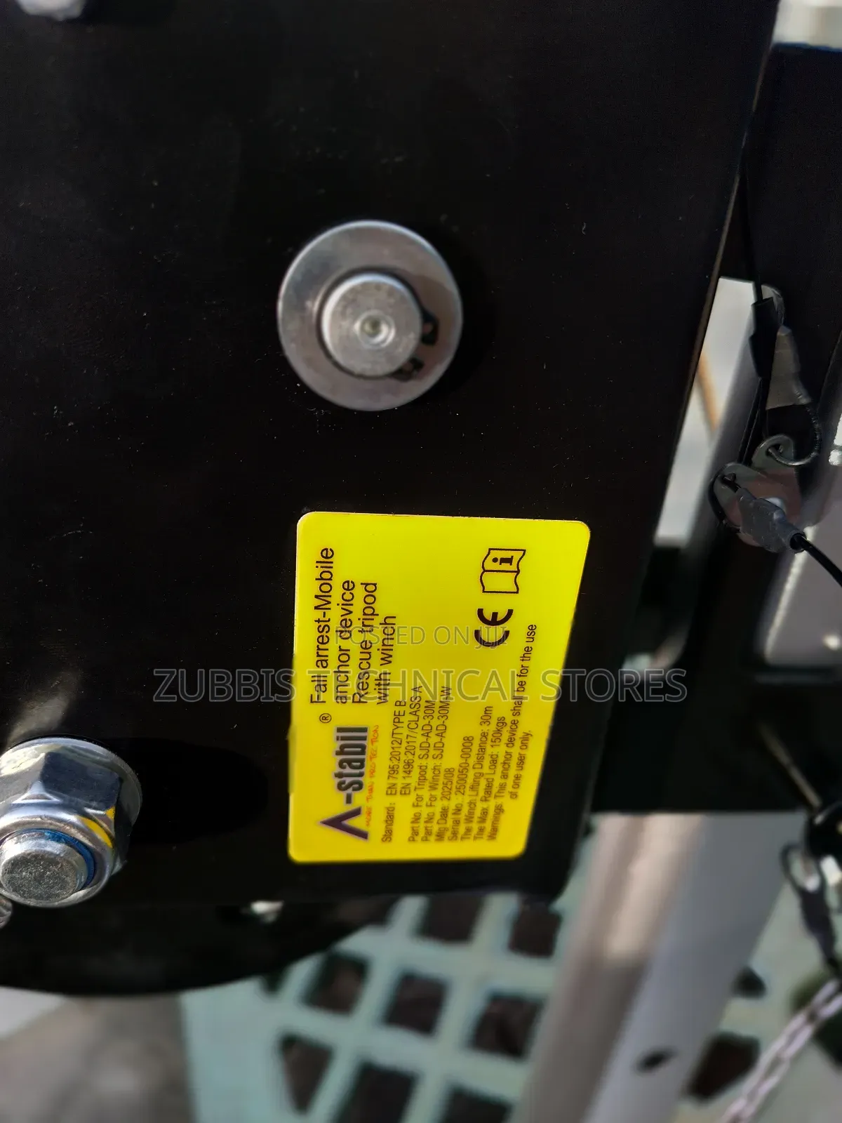 Tripod Stand With Winch