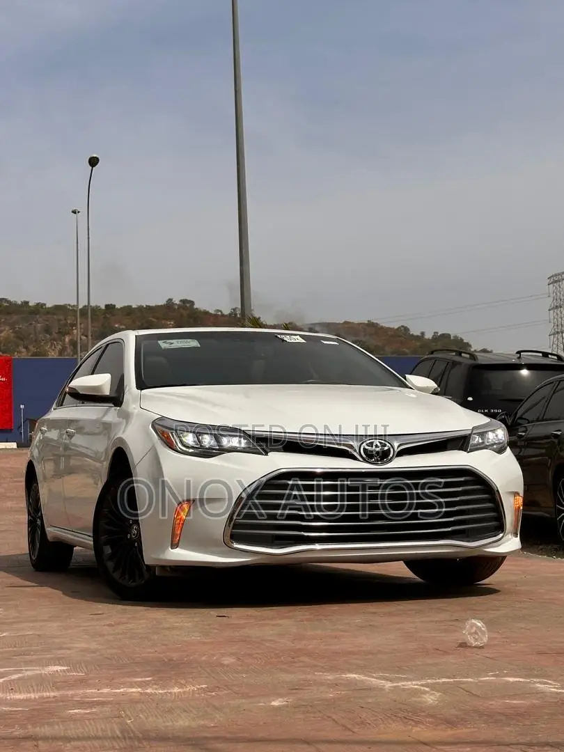 Toyota Avalon Touring FWD Sedan (3.6L 6cyl 6A) 2016 White