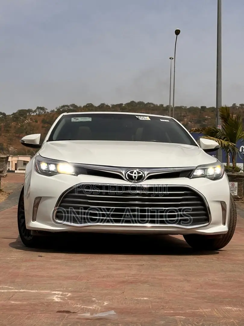 Toyota Avalon Touring FWD Sedan (3.6L 6cyl 6A) 2016 White