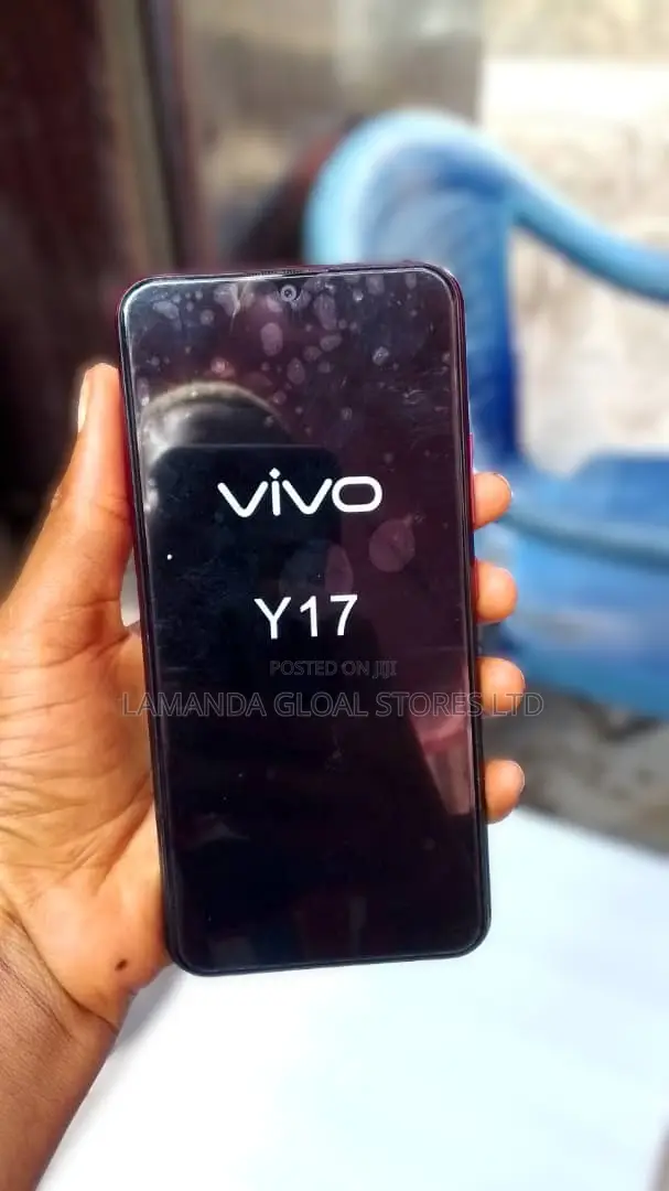 New Vivo Y17 64 GB Black