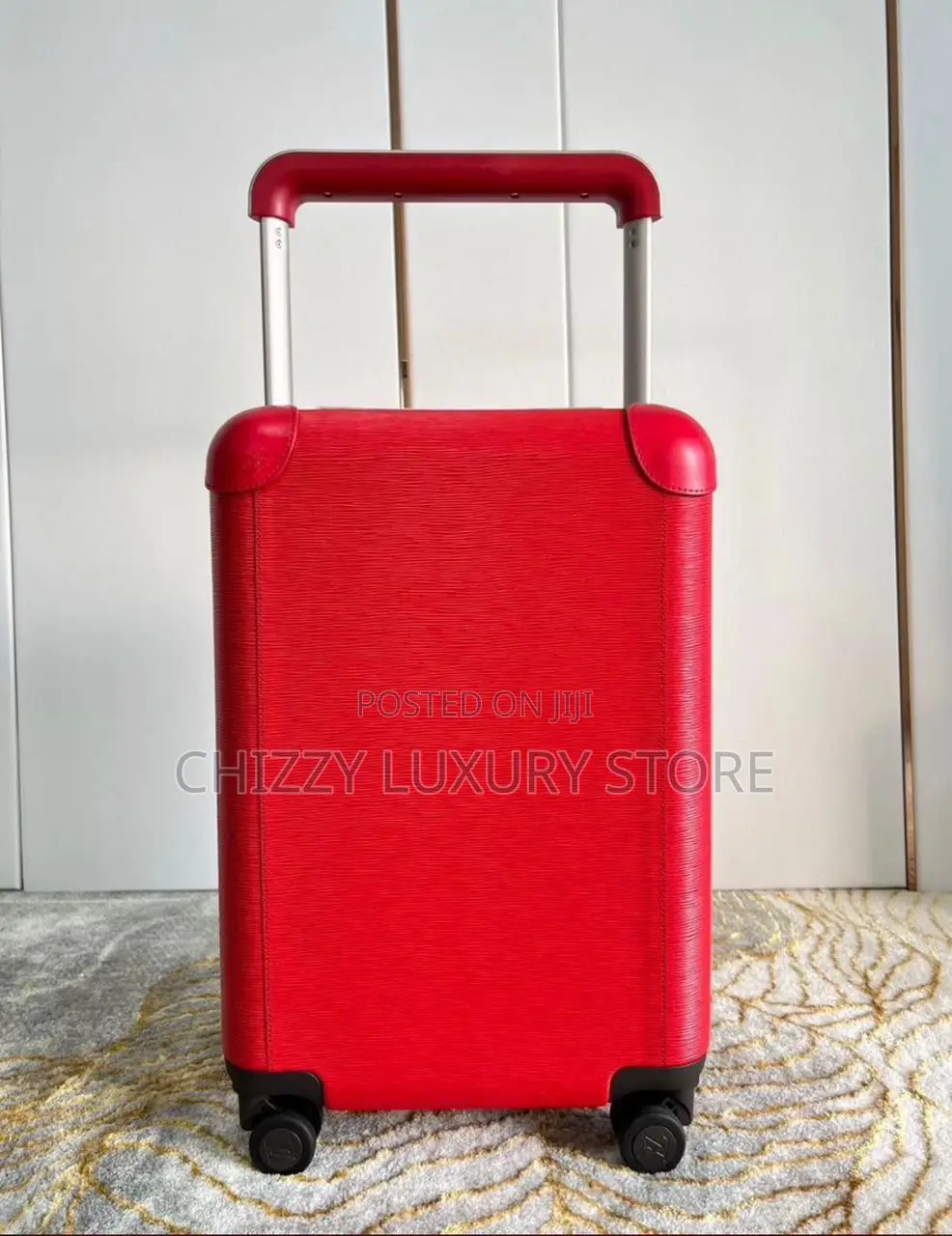 Louis Vuitton Quality Luxury Travel Luggage.