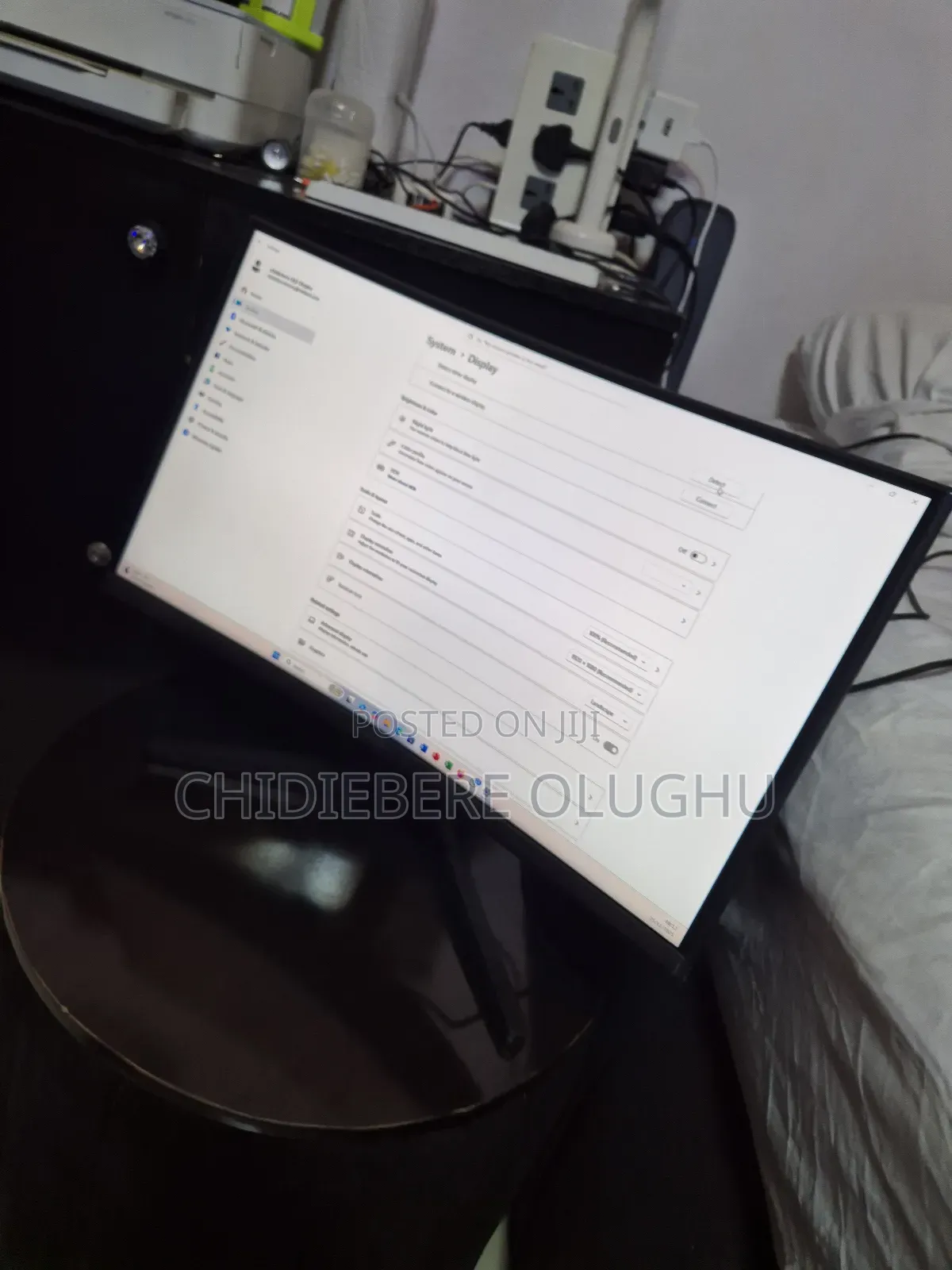 Samsung Curved 24inches Frameless Monitor