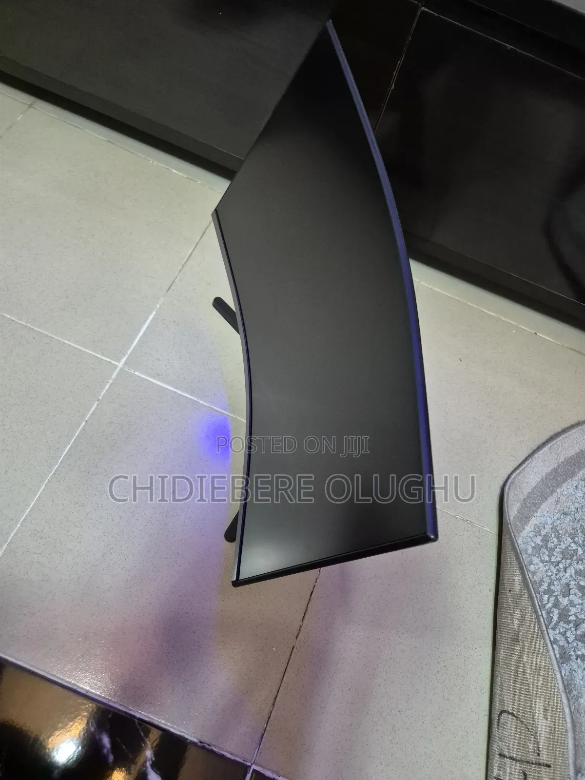 Samsung Curved 24inches Frameless Monitor