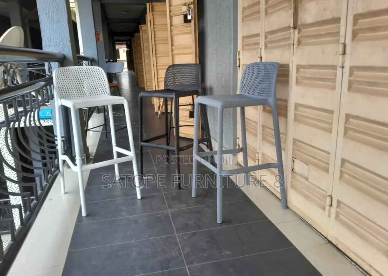 High Quality Restaurant and Kitchen Bar Chair.
